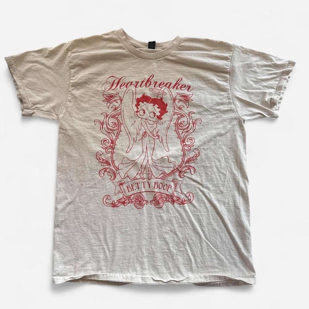 Betty Boop 'Heartbreaker' cream graphic tee, Gildan Ultra Cotton, size L